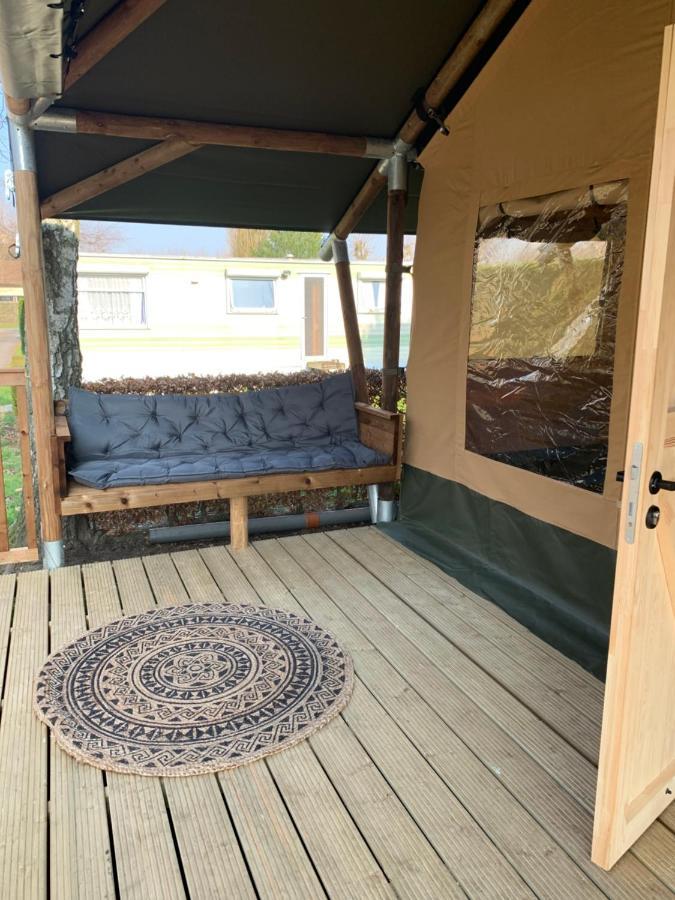 Glamour Glamping At Little Beach Hotell Jabbeke  Exteriör bild