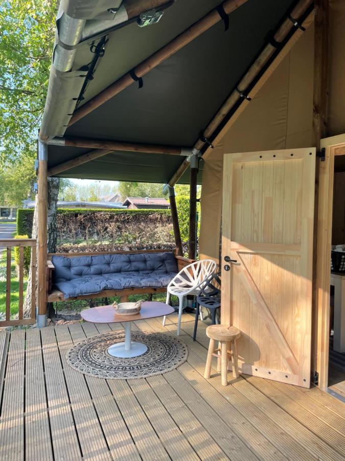 Glamour Glamping At Little Beach Hotell Jabbeke  Exteriör bild